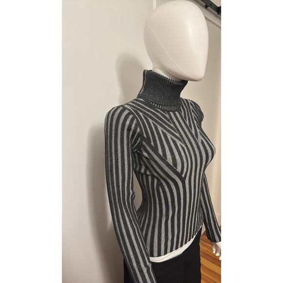 DKNY Jeans Women's Grey Printed Turtleneck Long-Sleeve Sweater NWT Size XXS - Picture 5 of 9